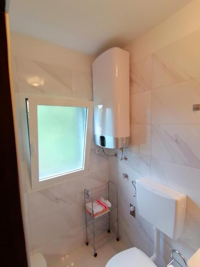 Apartment Dinka Kornić エクステリア 写真
